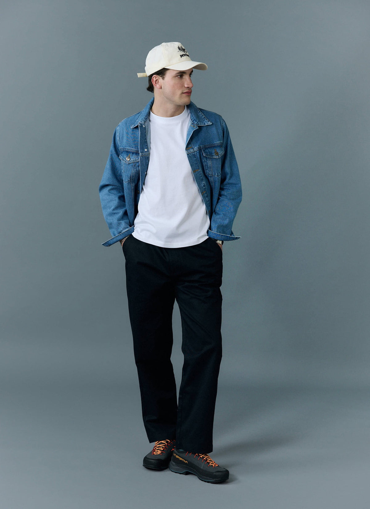 Men's Denim Trucker Jacket - Light Wash Blue | Percival