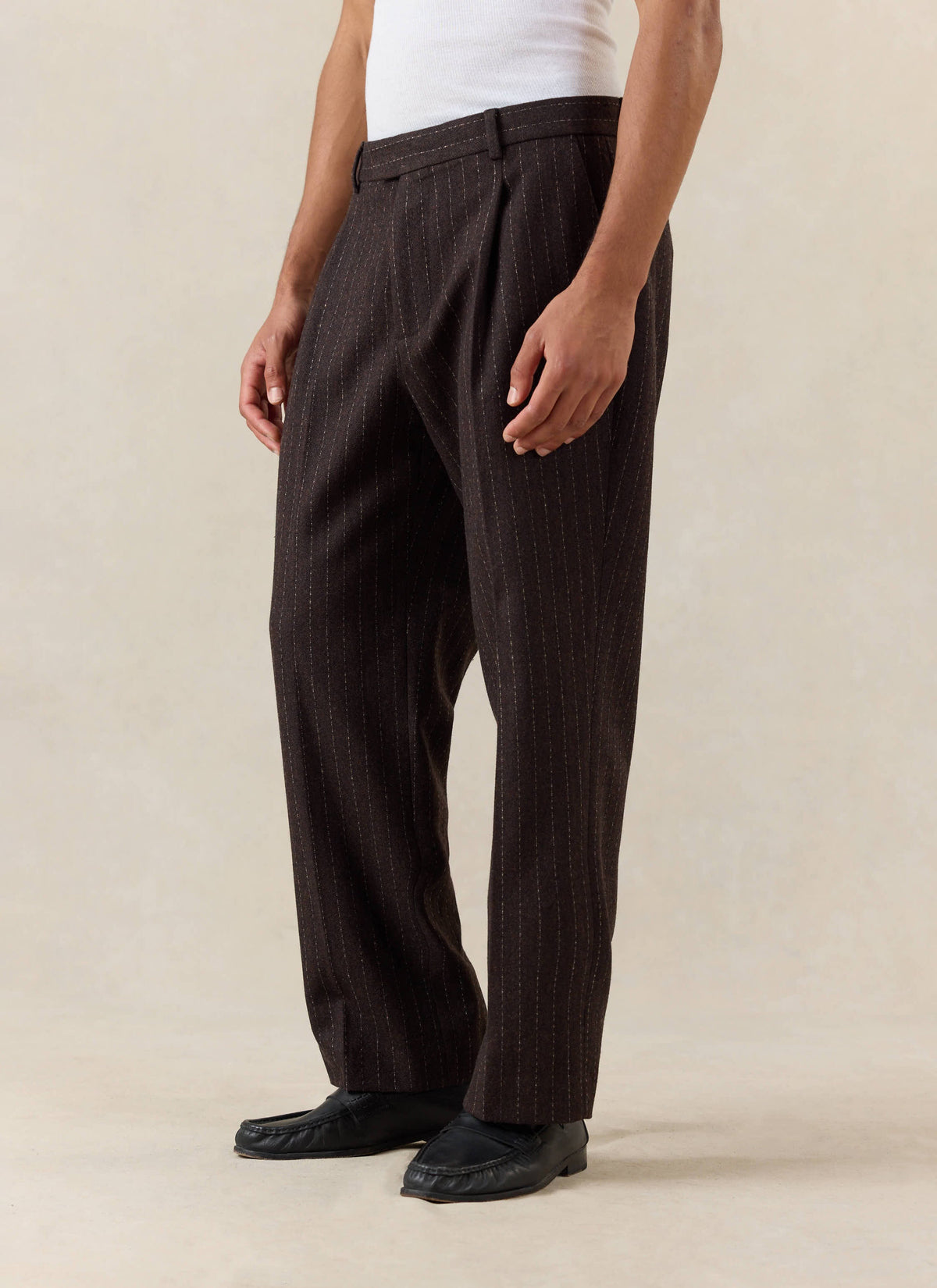 Men's Pinstripe Pleated Tailored Trousers - Wool - Brown | Percival