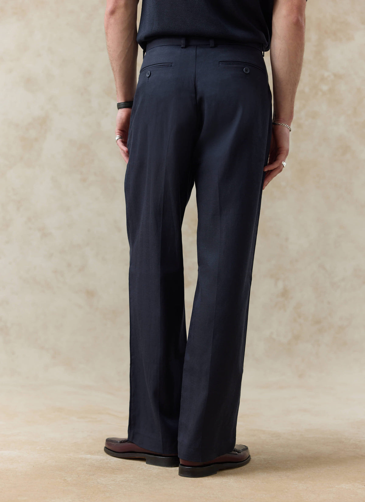 Men's Pleated Trousers - Relaxed Fit - Navy Blue - Lyocell | Percival