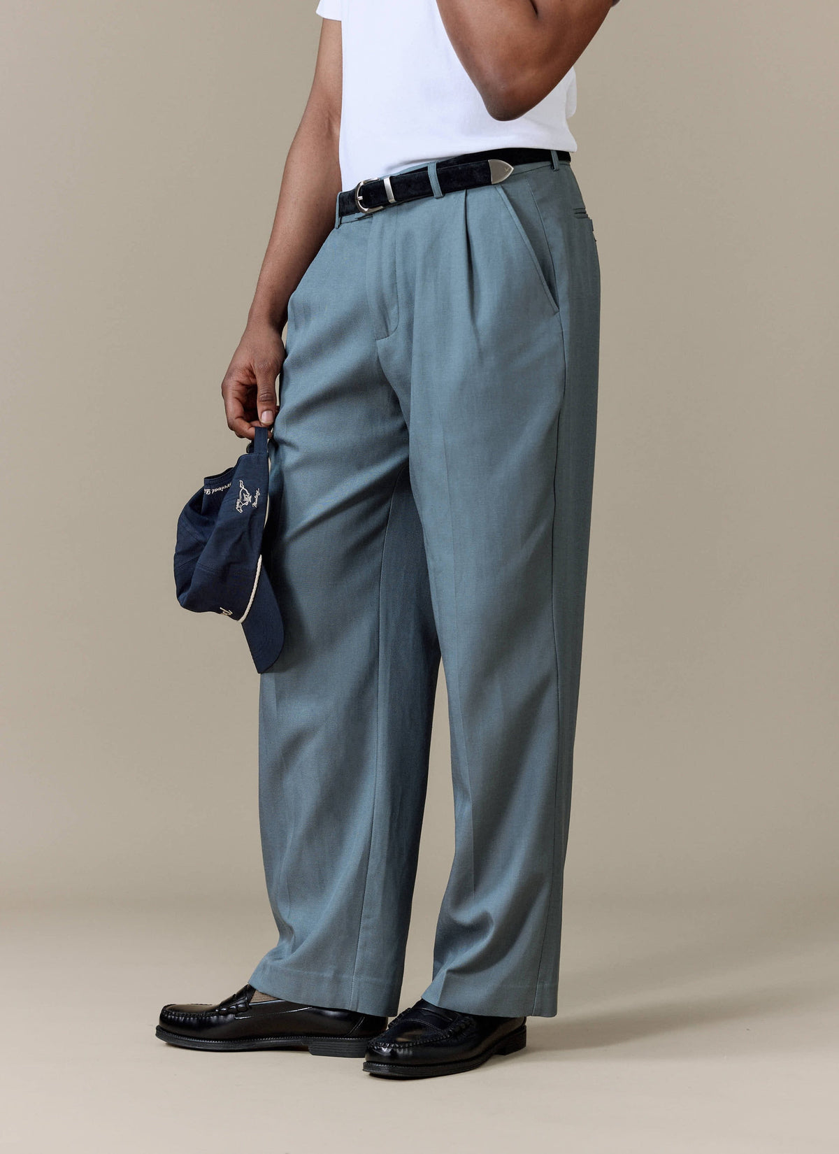 Men's Pleated Trousers - Relaxed Fit - Slate Blue - Lyocell | Percival
