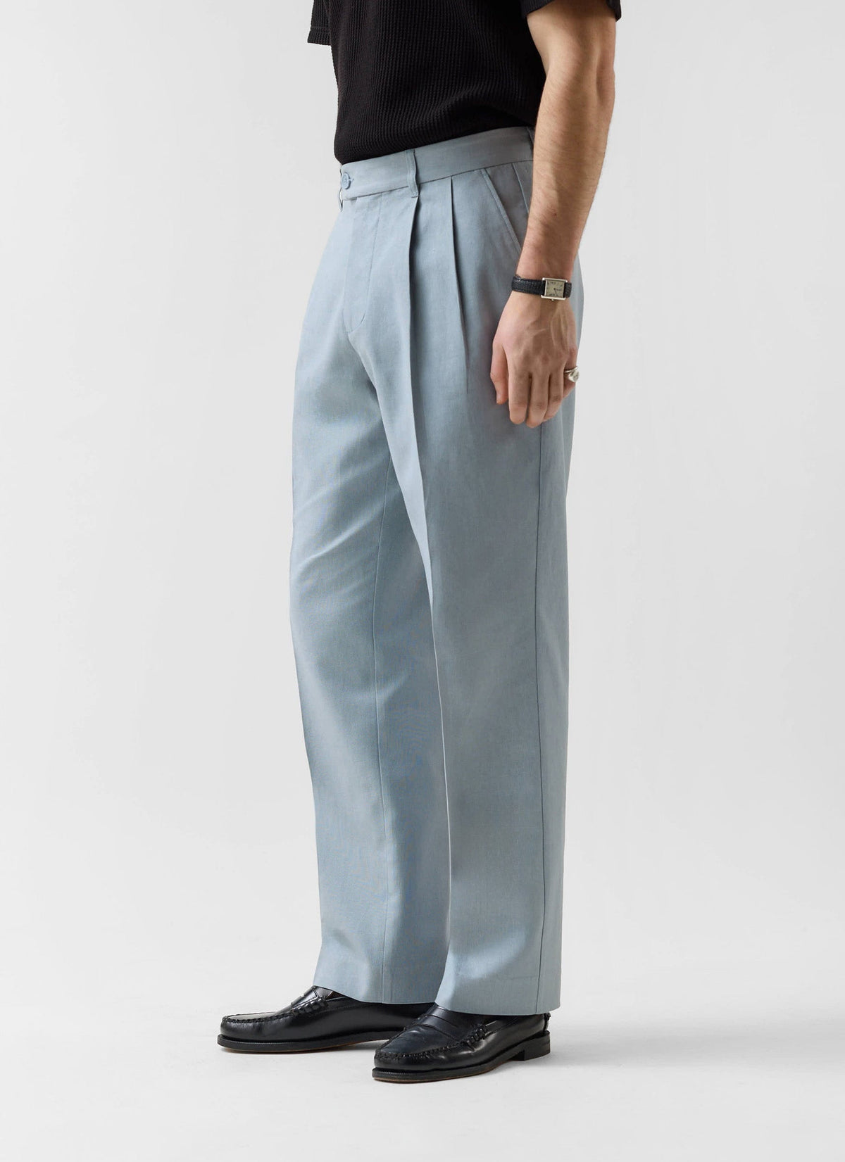 Men's Pleated Trousers - Tailored Linen Suits - Light Blue | Percival