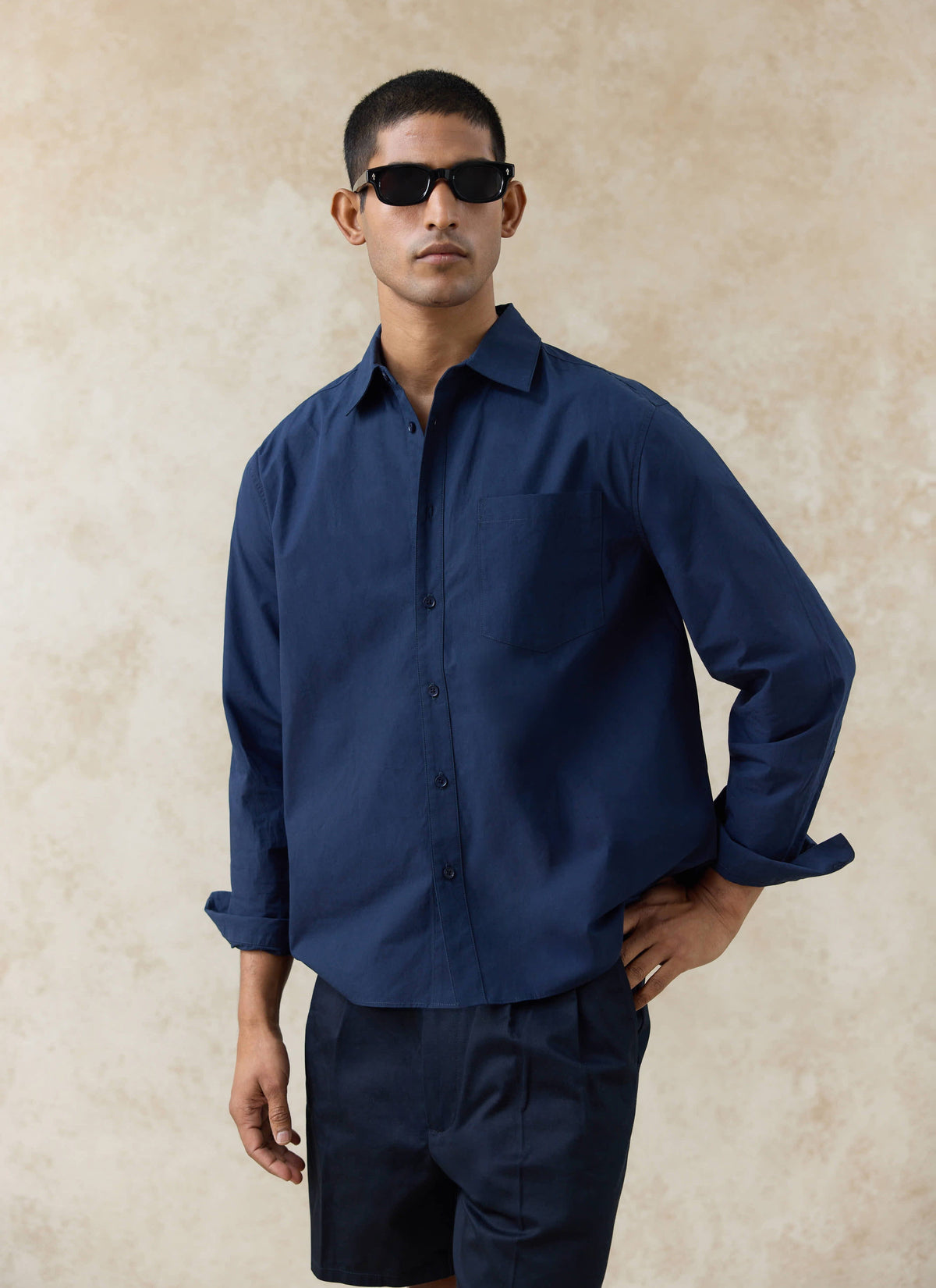Men's Relaxed Fit Poplin Shirt: Dali - Cotton - Navy Blue | Percival