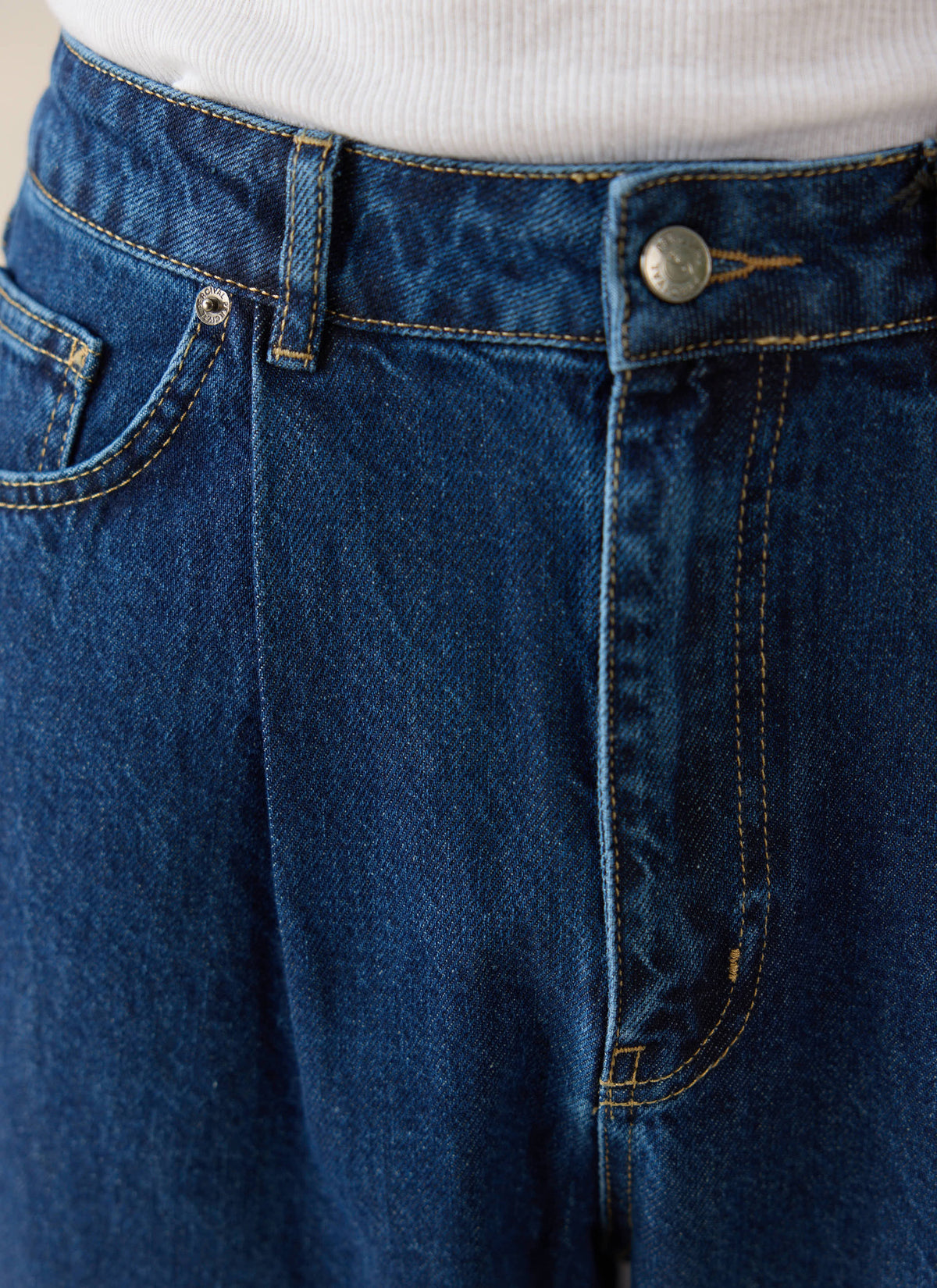 Men's Pleated Denim Jeans - 12oz Mid Wash Blue | Percival