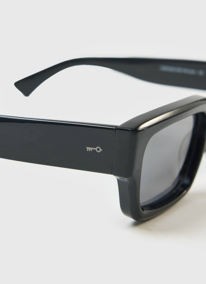 P002-E2 Black Sunglasses - Black Polarized Lenses | Percival